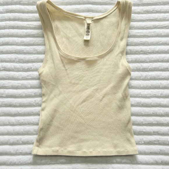 SKIMS Tops - skims cream ribbed tank top size small
